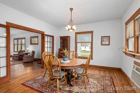 504 Pleasant St, Belding, MI 48809 photo 10