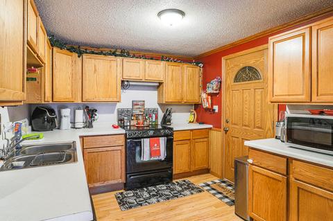 175 Vista Dr, Jackson, MI 49203 photo 3