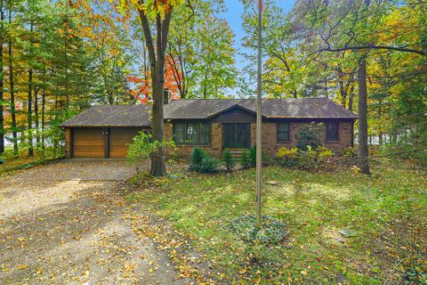 7110 E S Ave, Scotts, MI 49088 photo 1