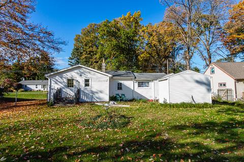 915 Lowell Ave, Jackson, MI 49202 photo 10