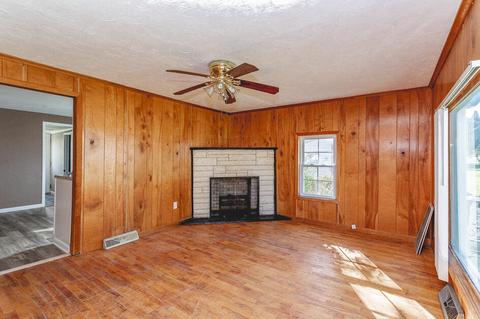 915 Lowell Ave, Jackson, MI 49202 photo 14