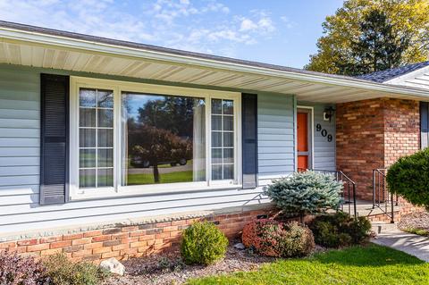 909 Thomas Ct, Jackson, MI 49203 photo 4