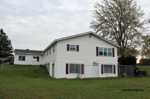 7832 W Stanton Rd, Stanton, MI 48888 photo 2