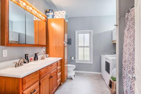 428 Hanover St, Concord, MI 49237 photo 17