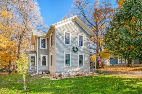 428 Hanover St, Concord, MI 49237 photo 4