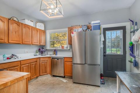 428 Hanover St, Concord, MI 49237 photo 12