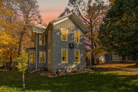 428 Hanover St, Concord, MI 49237 photo 2