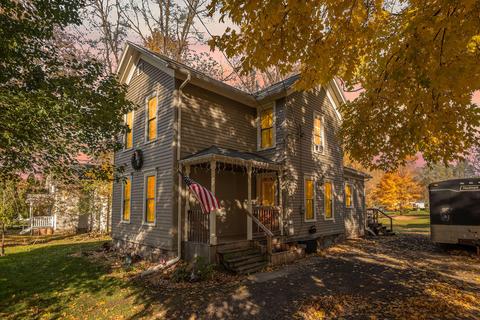 428 Hanover St, Concord, MI 49237 photo 3