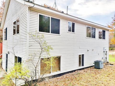 1477 Clinton Ln, White Cloud, MI 49349 photo 4