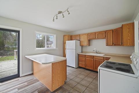 3450 Cambridge Ave, Jackson, MI 49203 photo 7