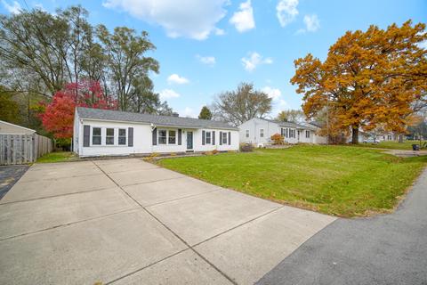 3450 Cambridge Ave, Jackson, MI 49203 photo 2