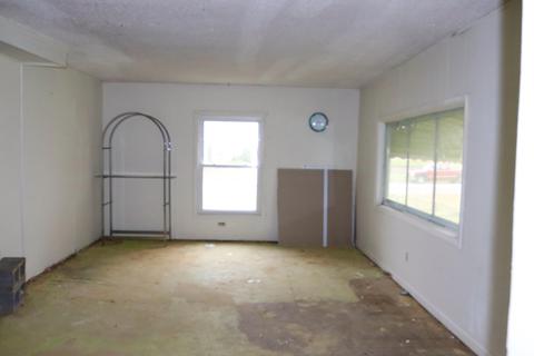740 N Waterloo St, Jackson, MI 49202 photo 3