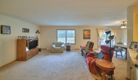 1202 Longfellow Ave, Jackson, MI 49202 photo 3