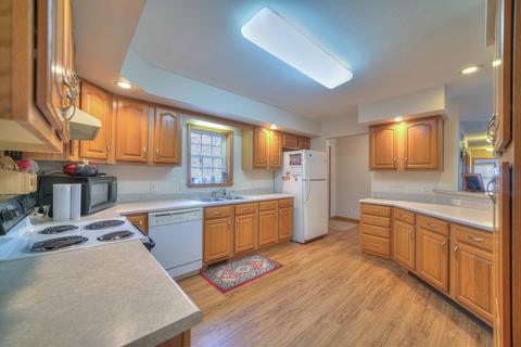 1202 Longfellow Ave, Jackson, MI 49202 photo 6