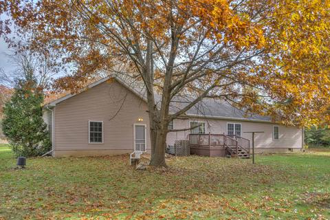 1202 Longfellow Ave, Jackson, MI 49202 photo 1