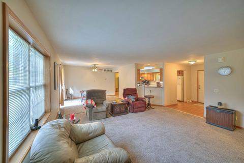 1202 Longfellow Ave, Jackson, MI 49202 photo 4