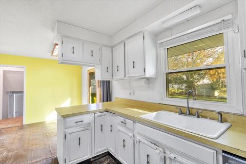 719 Bellevue Ave, Jackson, MI 49202 photo 12