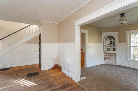 1624 First St, Jackson, MI 49203 photo 2