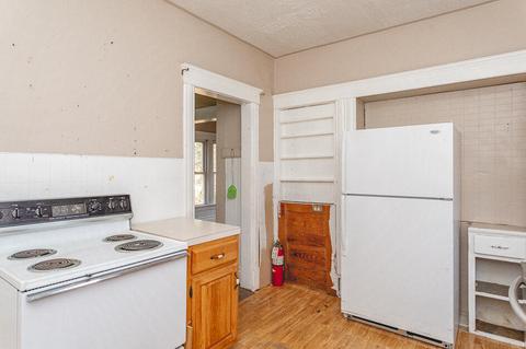 1624 First St, Jackson, MI 49203 photo 3