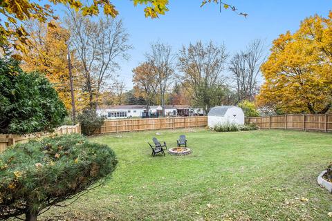588 Robinson Rd, Jackson, MI 49203 photo 34