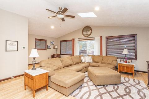 201 Lark St, Jackson, MI 49202 photo 2