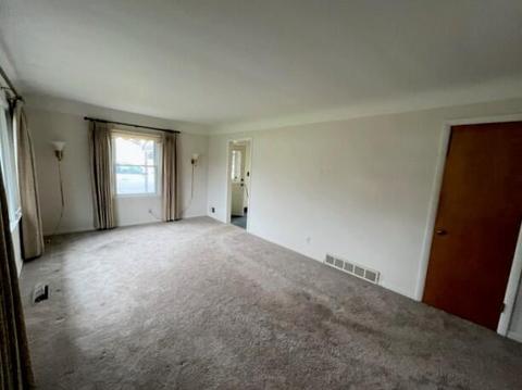 1325 Gerry Dr, Jackson, MI 49202 photo 2