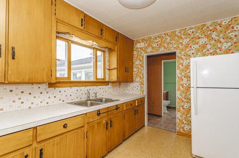 3890 E South St, Jackson, MI 49201 photo 9