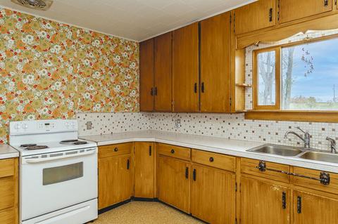 3890 E South St, Jackson, MI 49201 photo 2