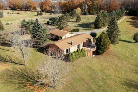 3900 Grey Tower Rd, Jackson, MI 49201 photo 3