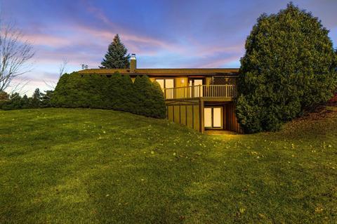 3900 Grey Tower Rd, Jackson, MI 49201 photo 9