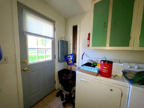 323 S 5th St, Edmore, MI 48829 photo 14