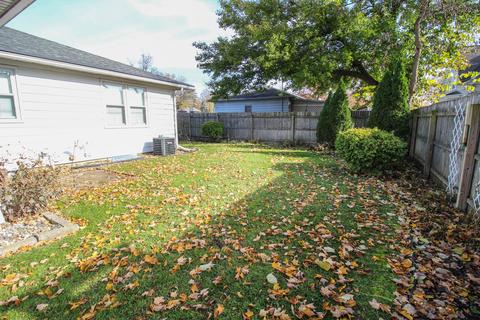 108 W Hoffman St, Three Rivers, MI 49093 photo 5