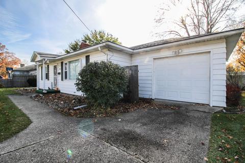108 W Hoffman St, Three Rivers, MI 49093 photo 1