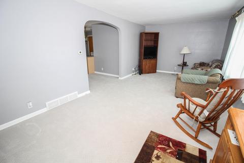 108 W Hoffman St, Three Rivers, MI 49093 photo 8