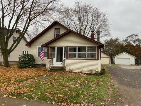 107 E Meadow Heights Ave, Jackson, MI 49203 photo 1