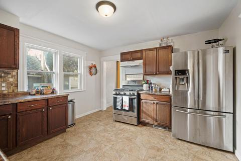 1223 Carson Ave, Jackson, MI 49203 photo 7