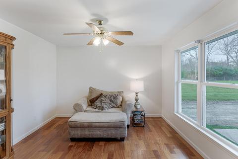 537 Bagg Ave, Jackson, MI 49203 photo 4
