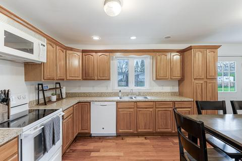 537 Bagg Ave, Jackson, MI 49203 photo 8