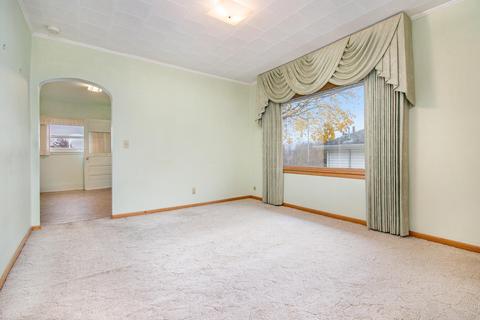 716 Spring St, Three Rivers, MI 49093 photo 9