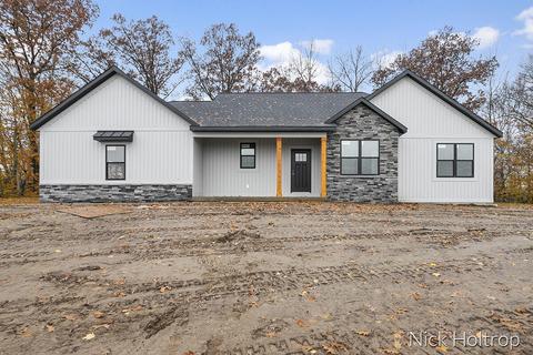 4154 Meyer Dr, Hamilton, MI 49419 photo 3