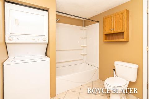 933 Pleasant St, Belding, MI 48809 photo 17
