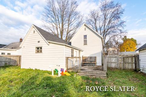 933 Pleasant St, Belding, MI 48809 photo 26