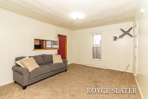 933 Pleasant St, Belding, MI 48809 photo 6