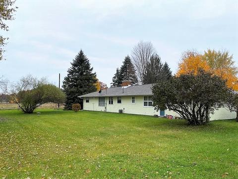 6143 Wolf Lake Rd, Jackson, MI 49201 photo 4