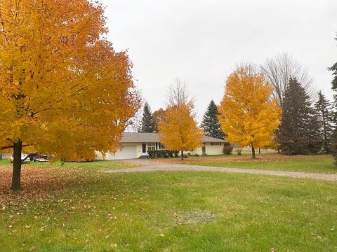 6143 Wolf Lake Rd, Jackson, MI 49201 photo 1