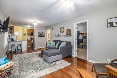 938 Ellery Ave, Jackson, MI 49202 photo 3