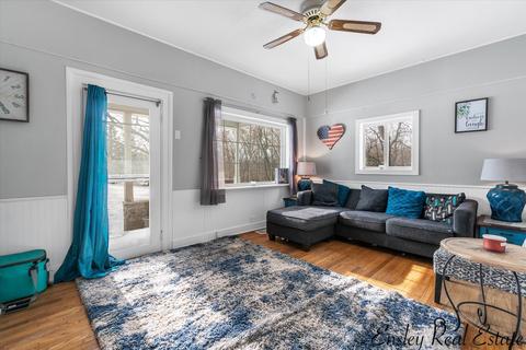 505 E Day St, Stanton, MI 48888 photo 8
