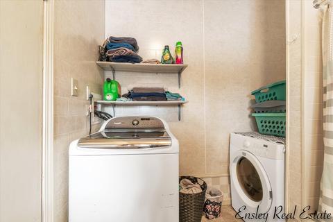 505 E Day St, Stanton, MI 48888 photo 19