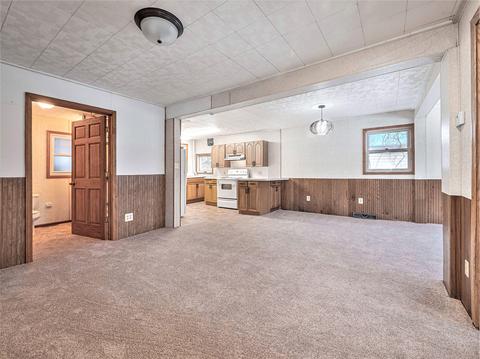 259 Stanford Ln, Jackson, MI 49203 photo 5
