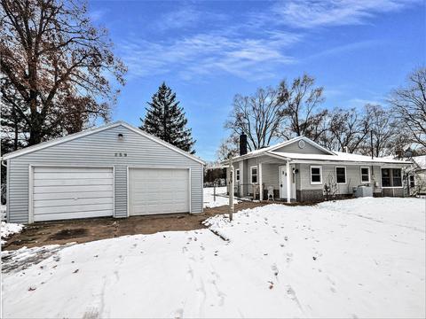 259 Stanford Ln, Jackson, MI 49203 photo 3